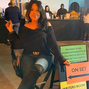 Meet your Posher, Mya